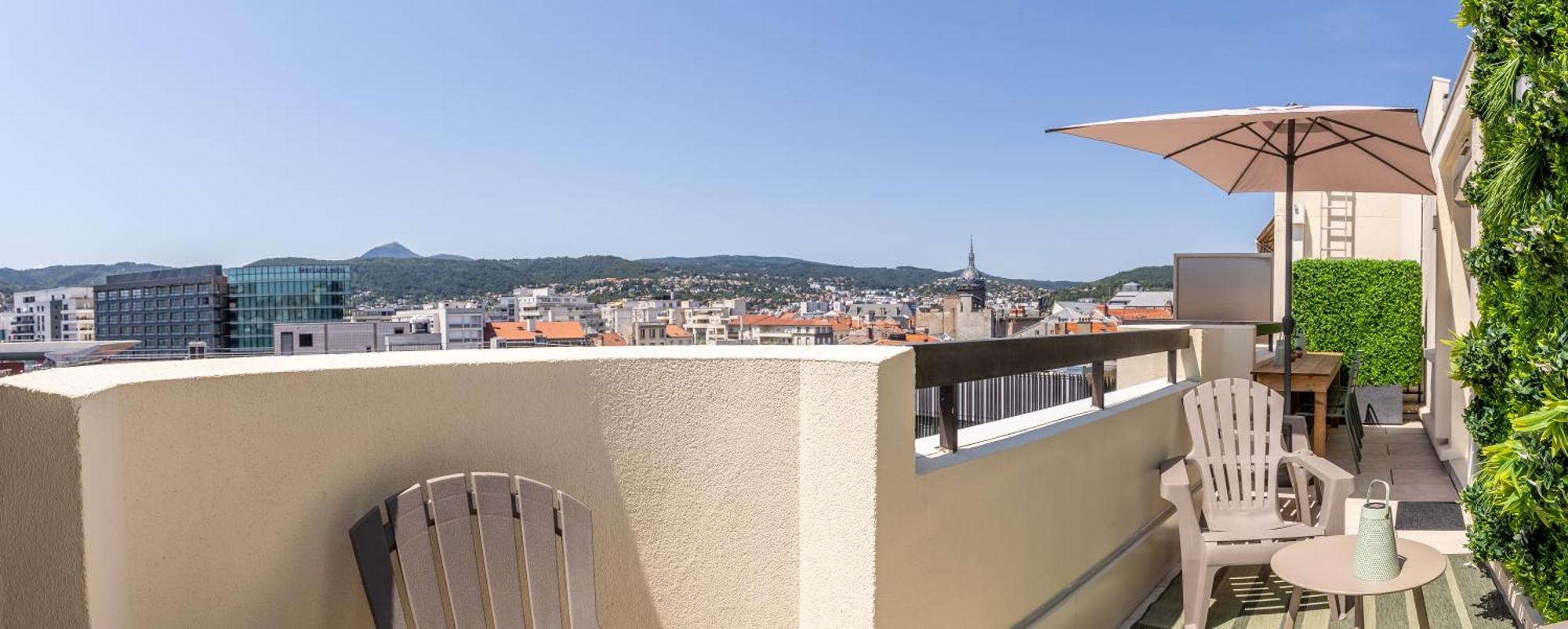 Apartment At In Clermont, Place De Jaude