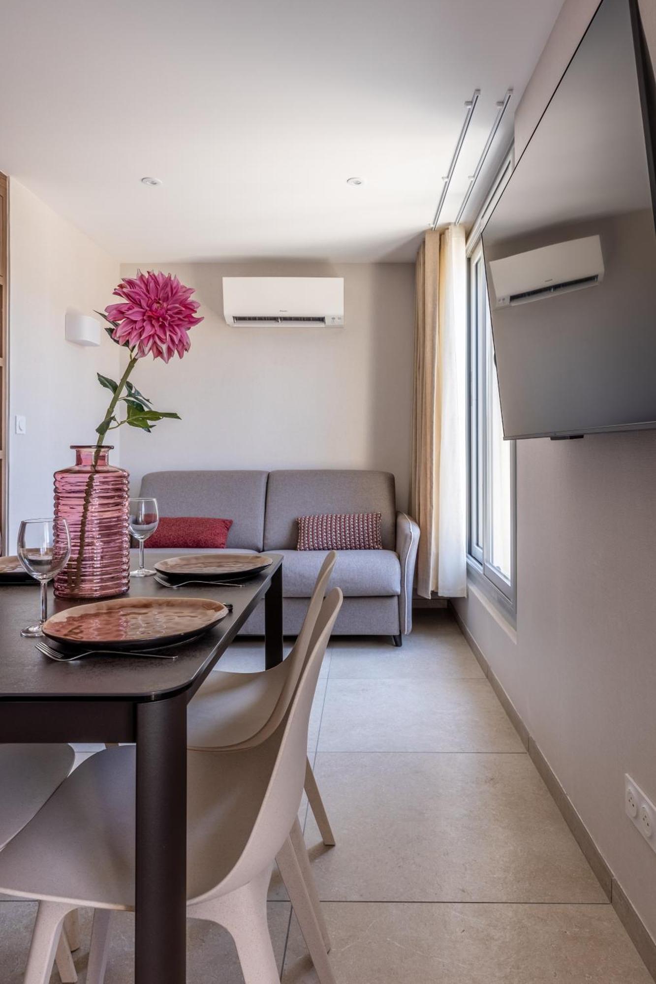 Appartement At In Clermont, Place De Jaude Clermont-Ferrand